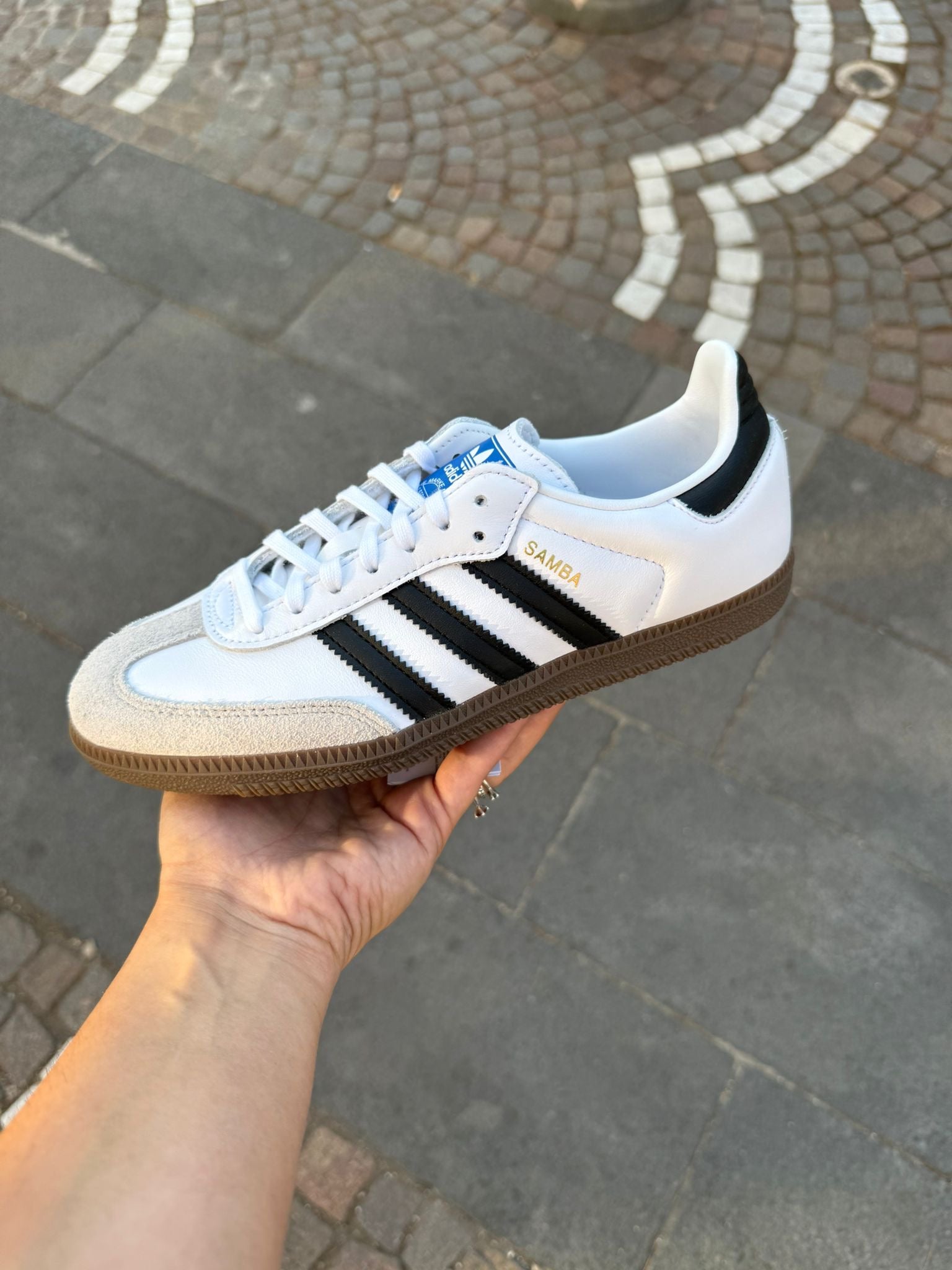 ADIDAS SAMBA