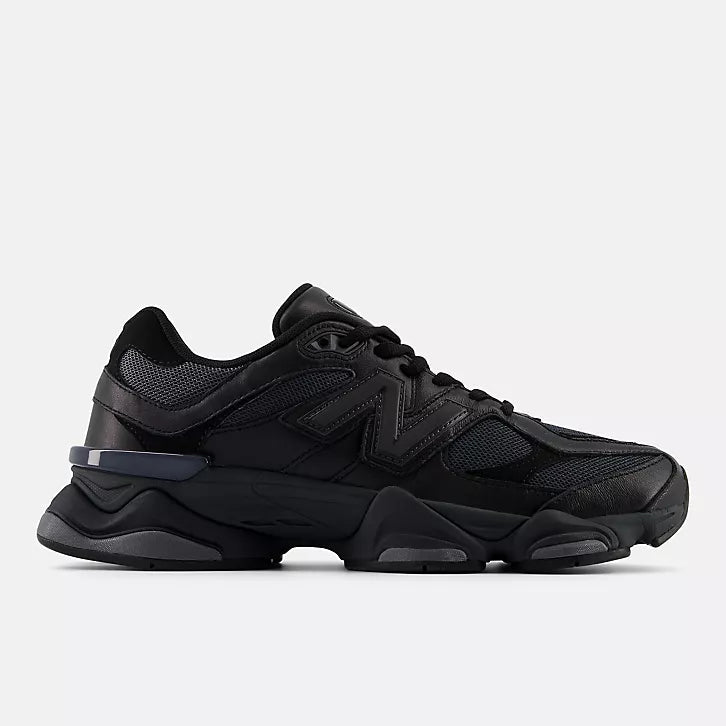 NEW BALANCE 9060 TOTAL BLACK