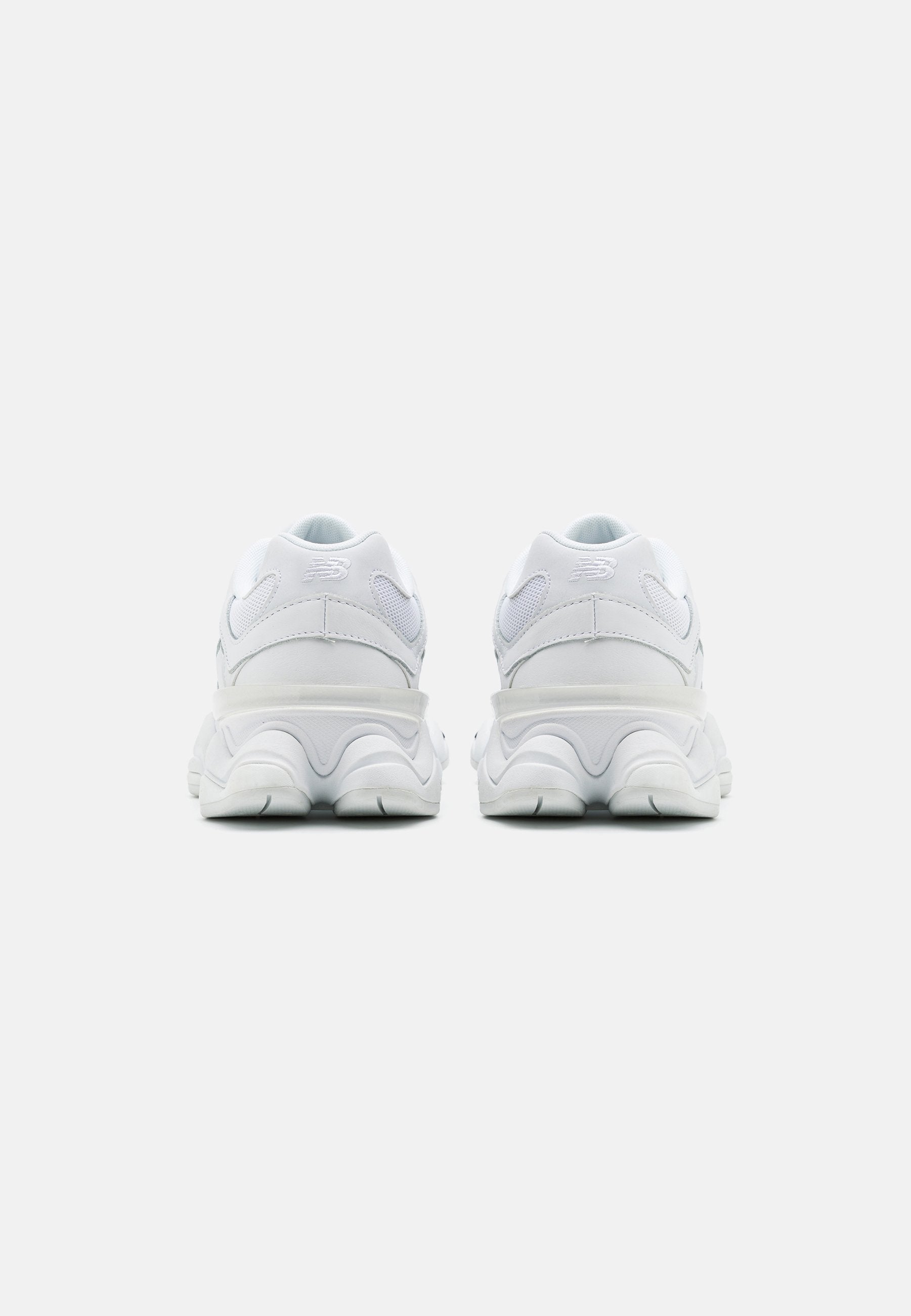 NEW BALANCE 9060 WHITE