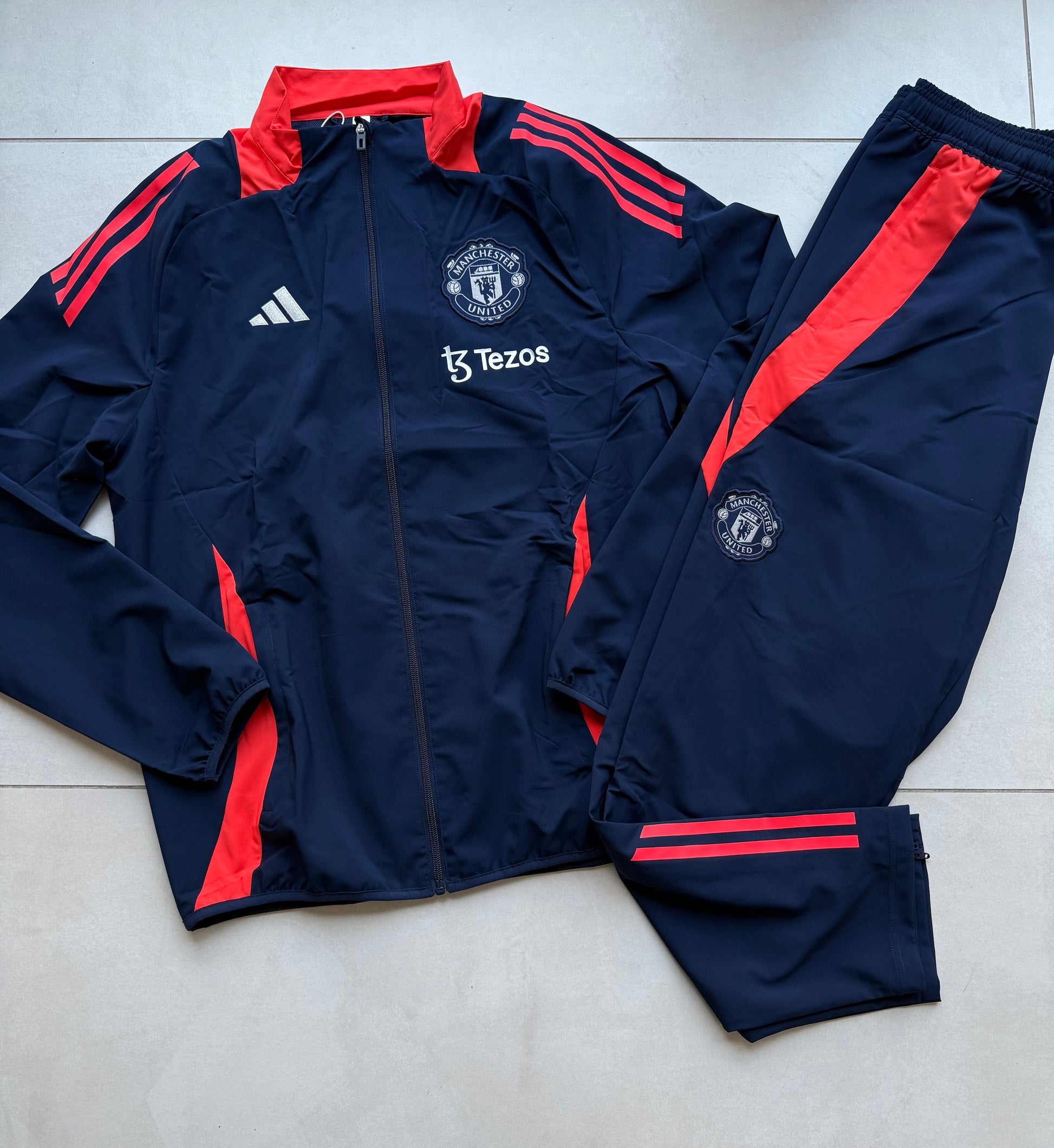 TUTA MANCHESTER UNITED