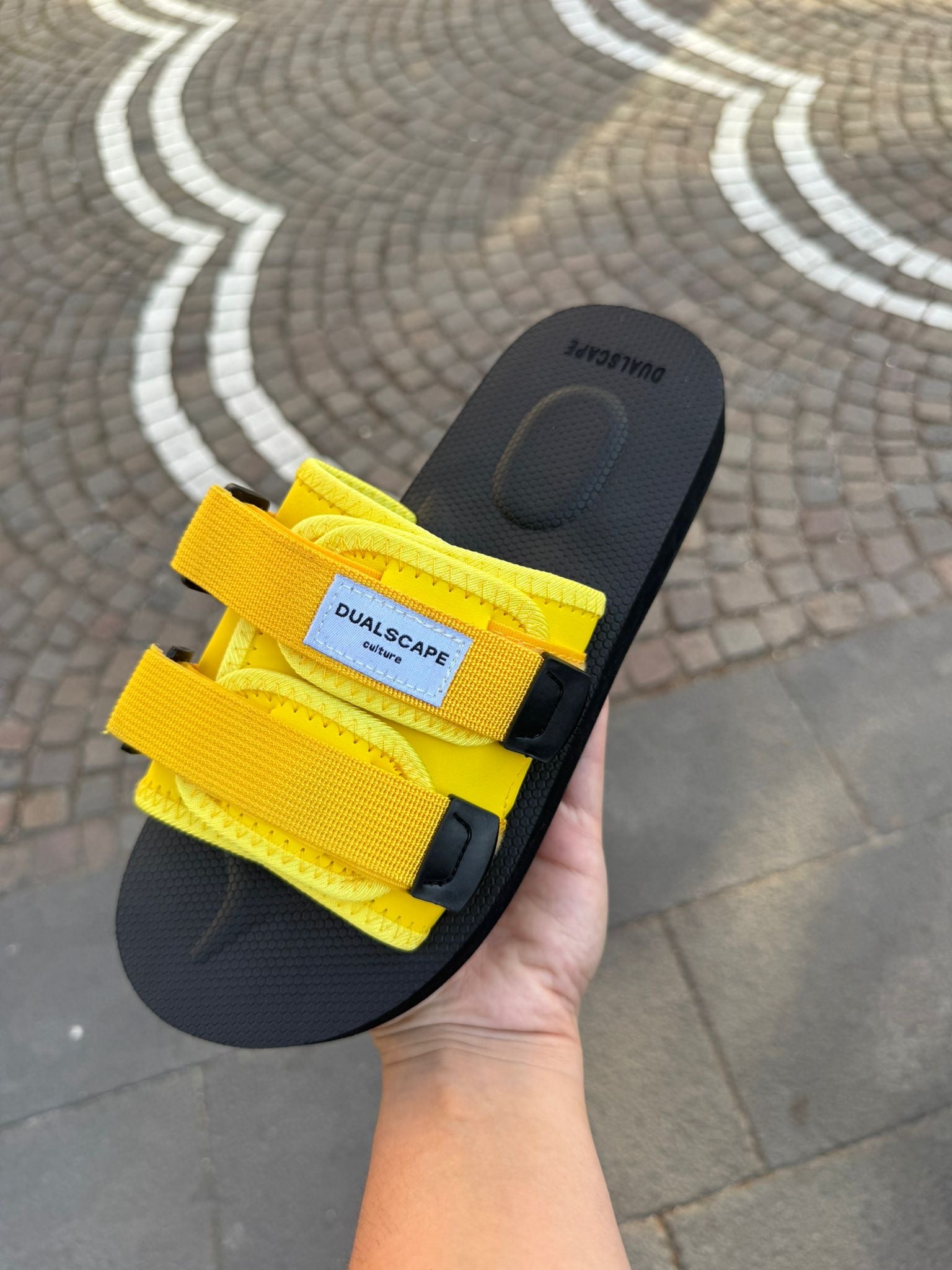 SLIPPERS DUALSCAPE YELLOW
