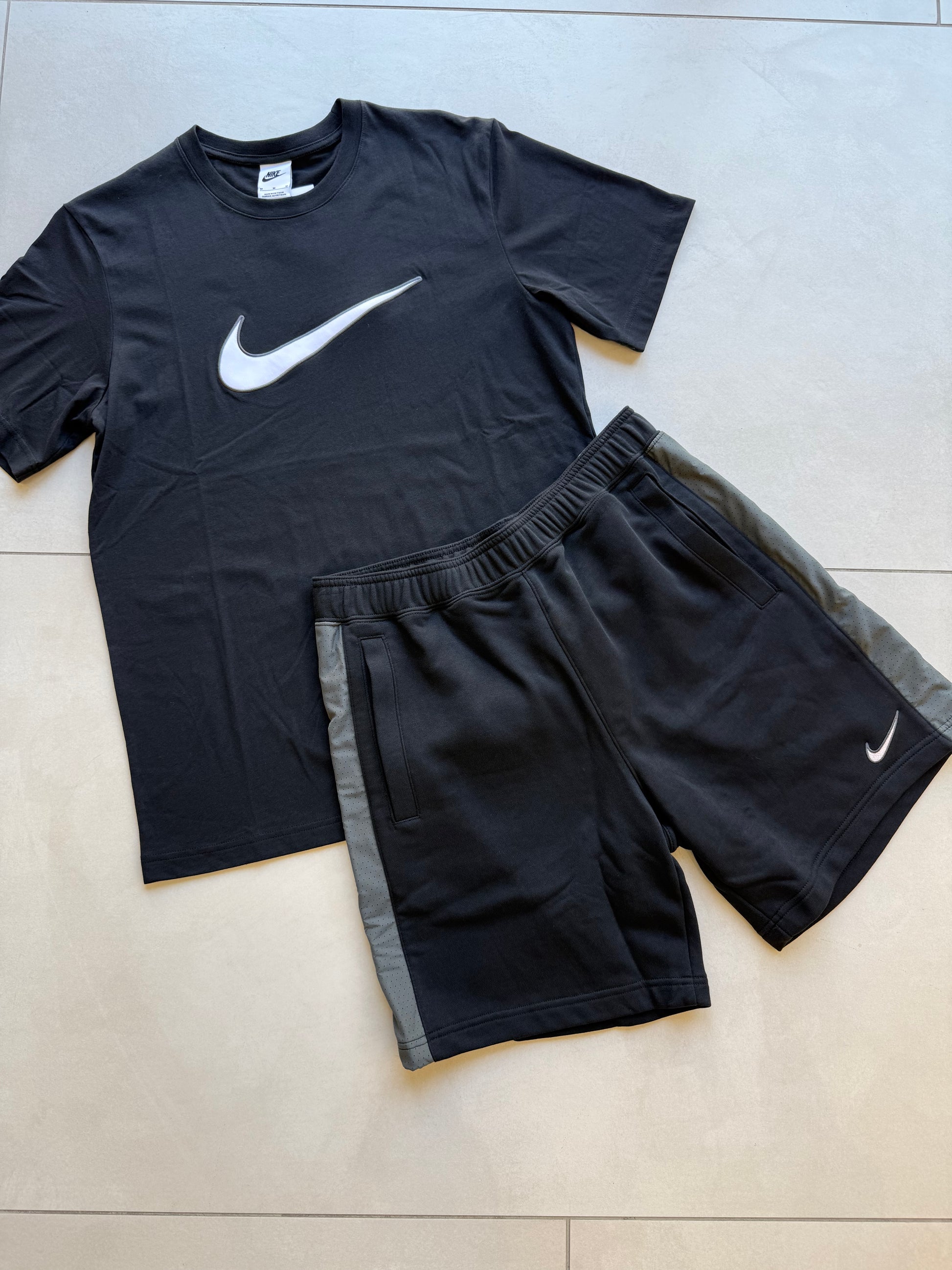 COMPLETO NIKE BASIC TOTAL BLACK