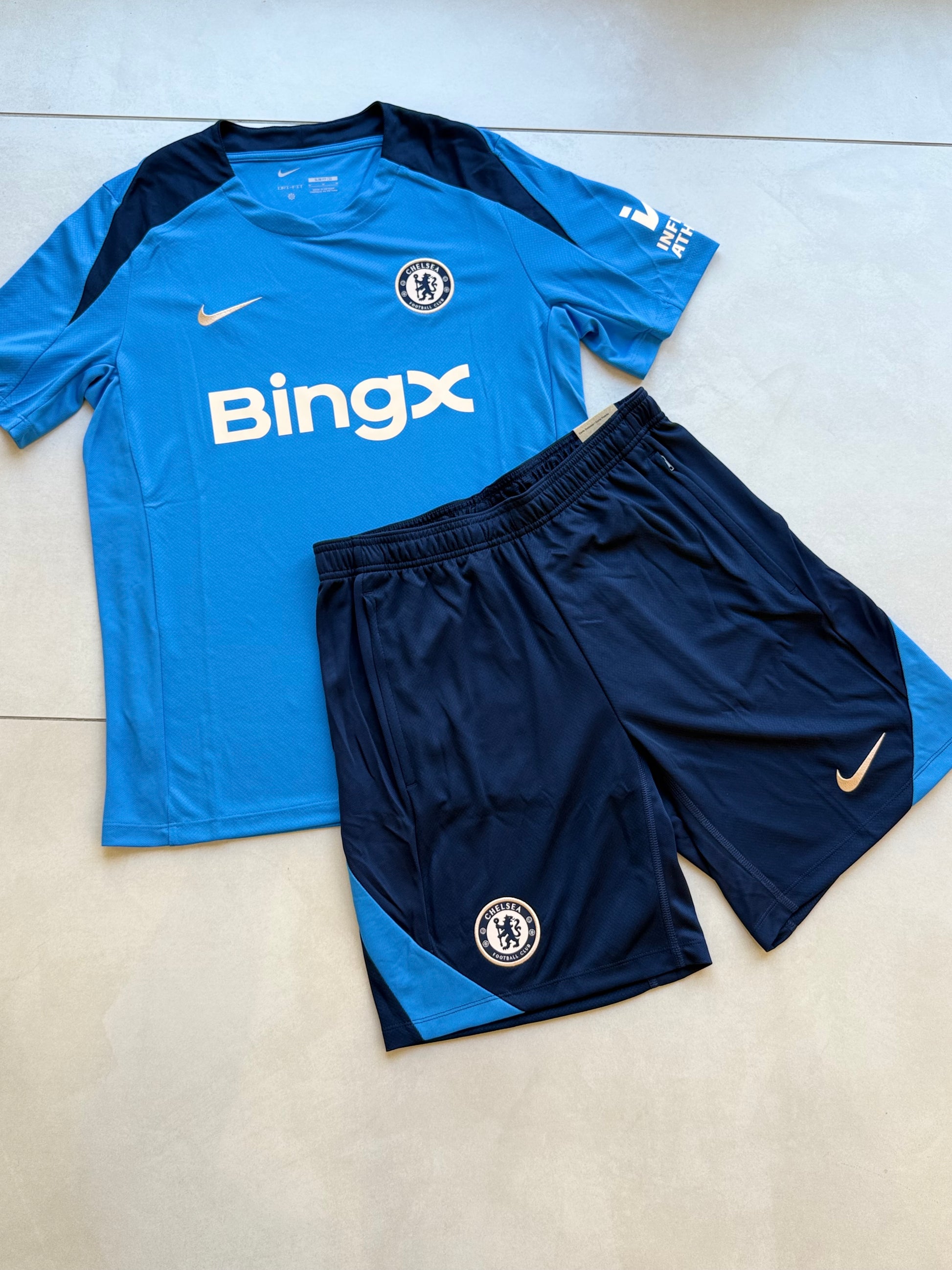 COMPLETO "CHELSEA X NIKE"